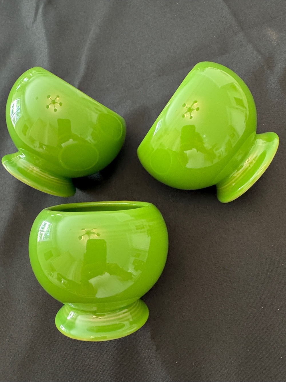 Fiestaware Shamrock Set of 3 mini bowls - Picture 3 of 3